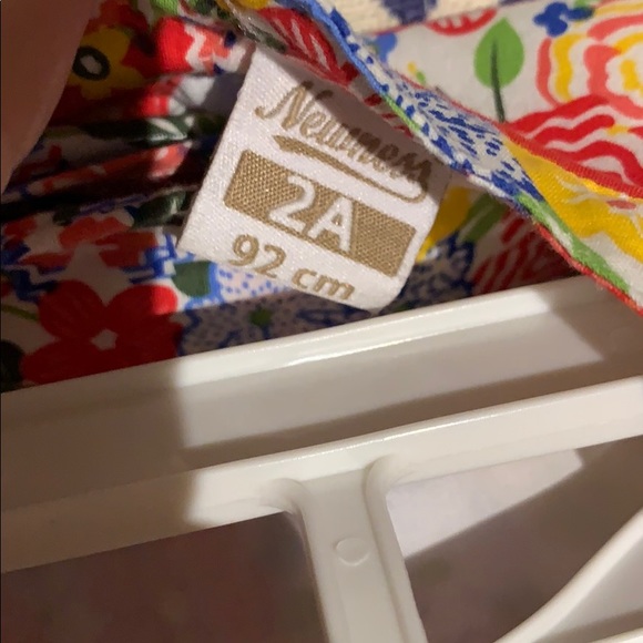 Floral Dress Newness size 2 - Picture 5 of 5